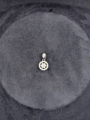 Ծաղիկ կախազարդ