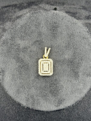 Շողացող Ուղղանկյուն կախազարդ